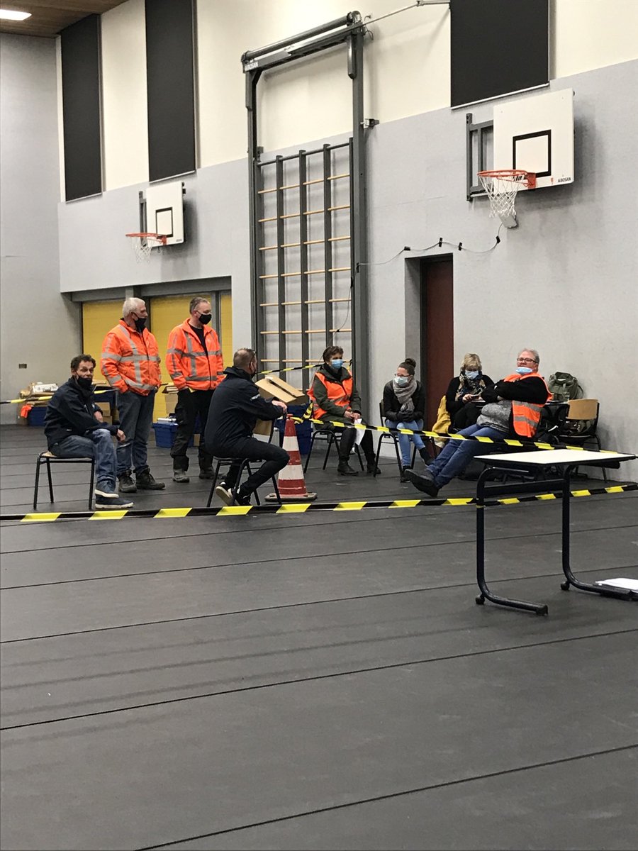 Nog wachtend op de uitslagen van zeven stembureaus in #hethogeland