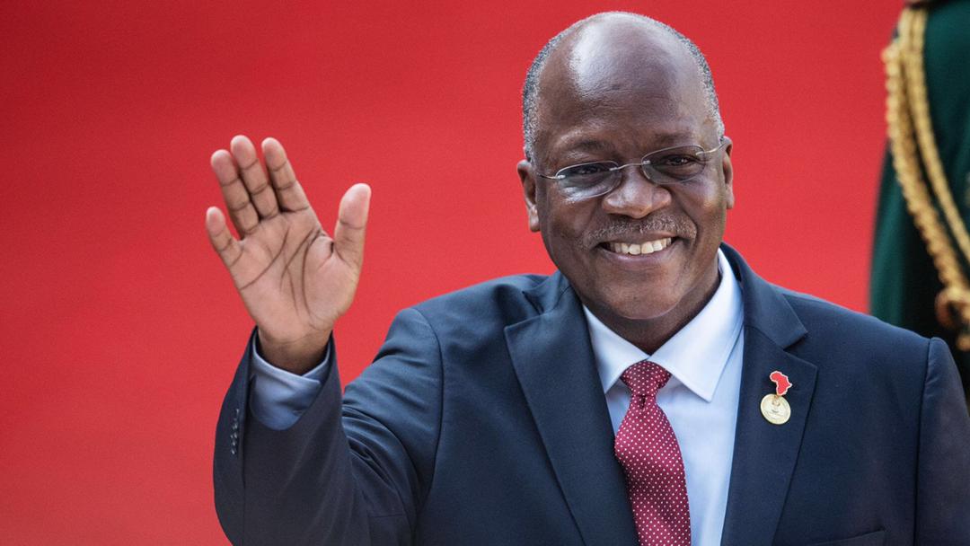 NicolasMaduro's tweet photo. Expresamos nuestras sentidas condolencias al Pueblo de Tanzania por la sensible pérdida física de su Presidente, John Pombe Joseph Magufuli. Un gran abrazo fraterno y toda la solidaridad a sus familiares, amigos y hermanos de la Madre África. https://t.co/jf90XYXKoy