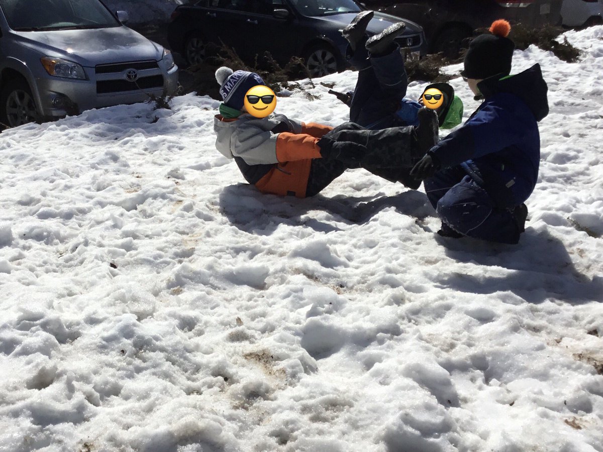 datl_ed's tweet image. St. Patrick’s Day shenanigans! Mrs. Kingston’s kinders got trapped &amp;amp; *may or may not* have heard a leprechaun. 1Peters worked on their abs to slide down a rainbow on their Leprechaun Search; &amp;amp; 1-2Shelley tried to Steal the Leprechaun’s Gold. #physed #primaryfun @LeatherbarrowPS