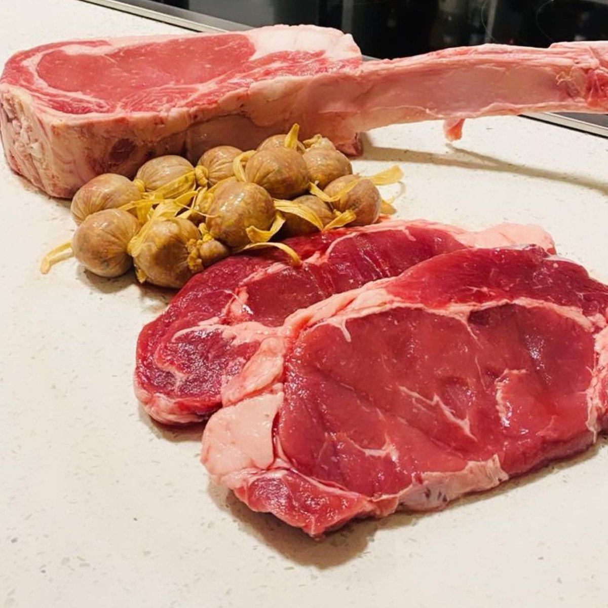 meatboxsv's tweet photo. ¿Como resistirse al exquisito sabor de los productos de Meat Box?
Visítanos en Centro Comercial Jardines de Guadalupe, local 8, Antiguo Cuscatlan.
#elsalvador #sivar #sivarfoodie #sivarcusine #foodsv #calidad #frescura https://t.co/o6Mg3xtZhz