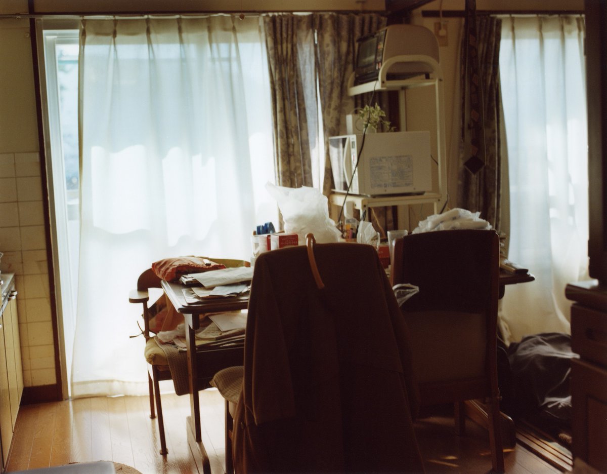 写真新世紀 3 17 3 21 宮本あずささんの個展 家族の所在 が吉祥寺の一日で開催中です 詳細こちら T Co Pdqgjnqxde