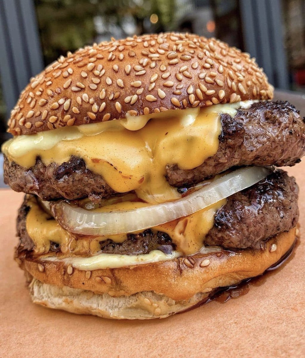 munchaholics's tweet photo. Cheat Day ? 😅😍 https://t.co/S9PgpCcQj7