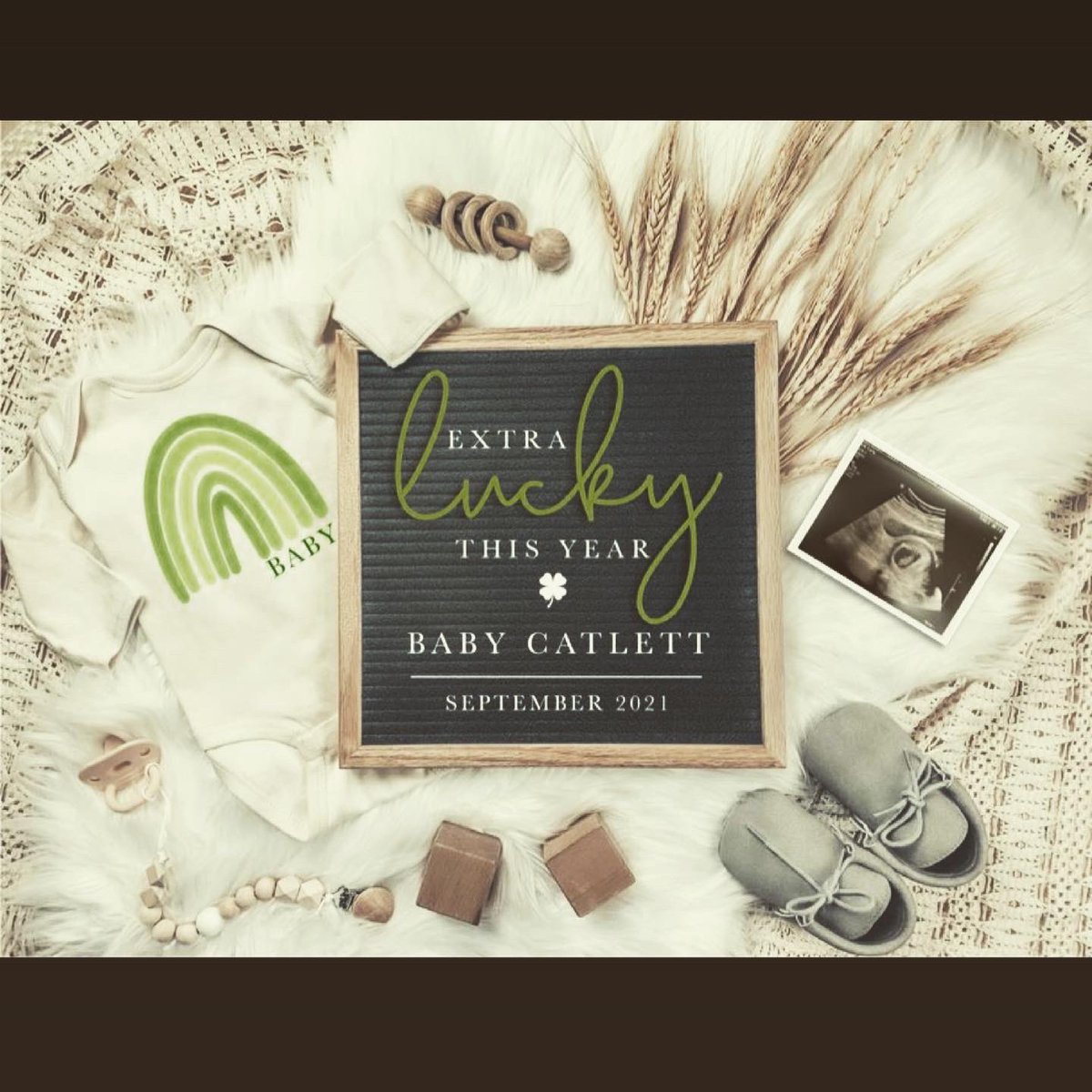 hanban014's tweet photo. Instead of a pot of gold, we found our baby at the end of the rainbow! Catlett’s party of 3 coming September, 2021! To say we are excited to share this news is an understatement! We are so lucky and blessed with this next journey in life!🌈👶🏼🍀🤰🏼💚 https://t.co/LtnHhxxHHr