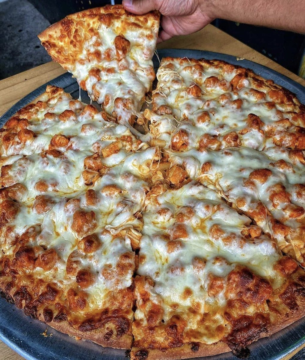 munchaholics's tweet photo. WARNING ⚠️ Cheese Overload ‼️🤤 https://t.co/S7PRm23Rjk