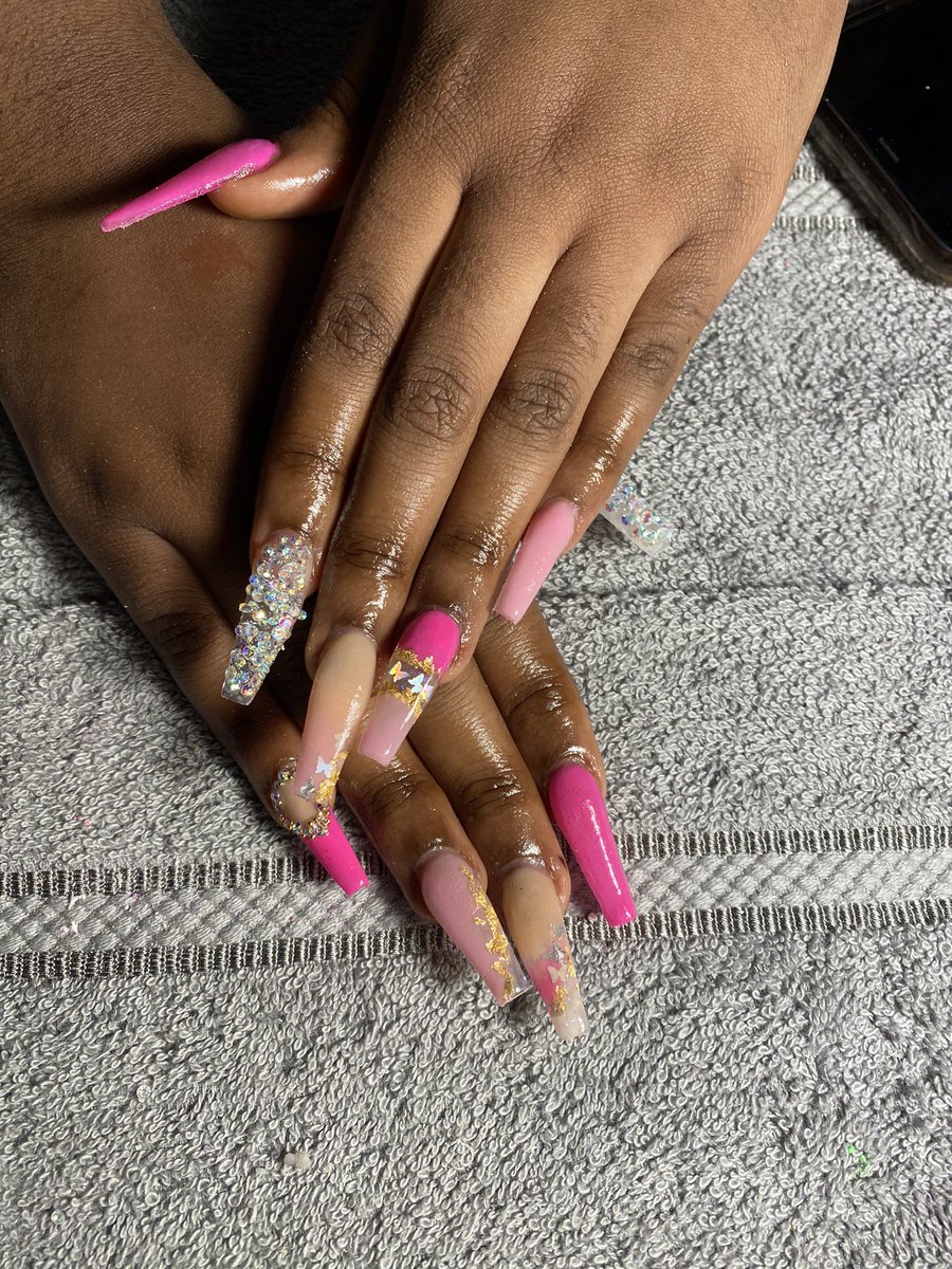 teesoofine's tweet photo. ATLANTA📍Nail Tech💅🏾 $45 sets Book Me💗💗✨ https://t.co/7GjzyGSPxA