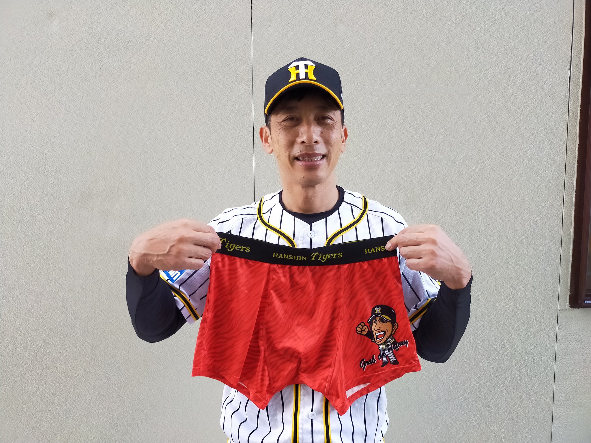 [閒聊] 阪神虎總仔的內褲又開賣啦