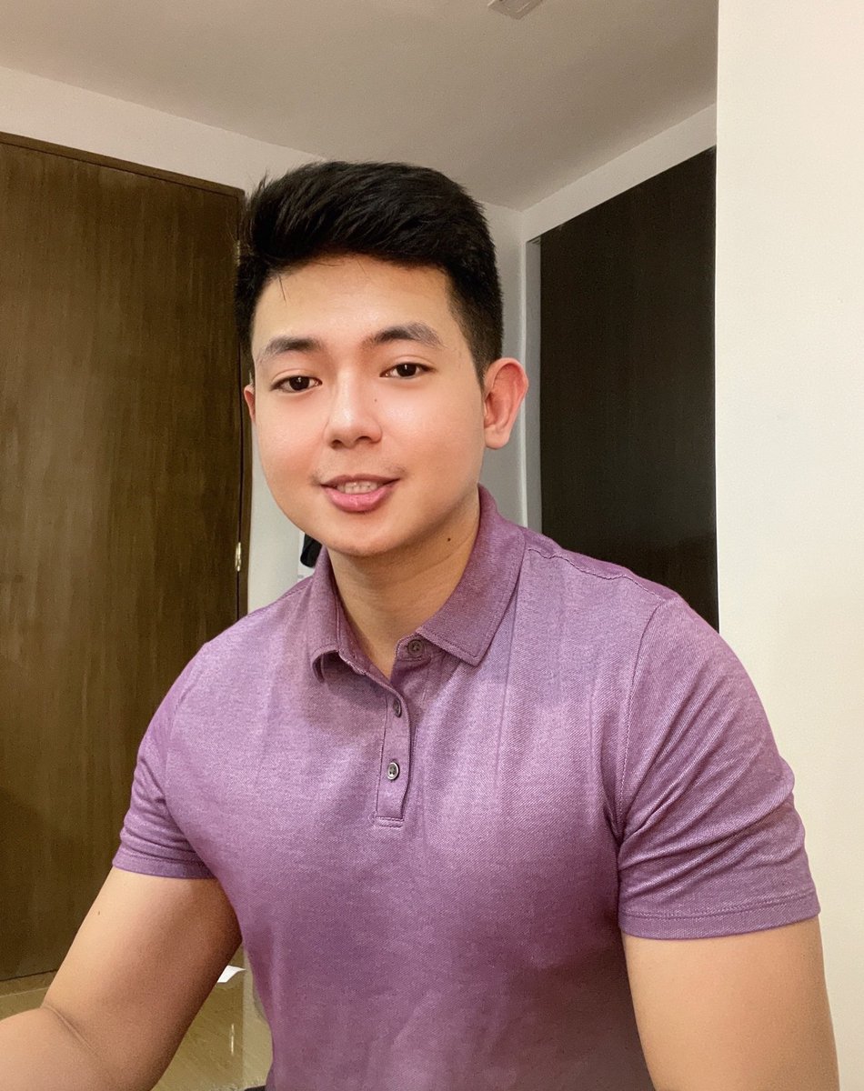 art_retes's tweet image. Yung ang tagal ng interview. Pinatatagal yun kaba ko. Haha tiktok and selfie para marelax ☺️ 
#zoominterview