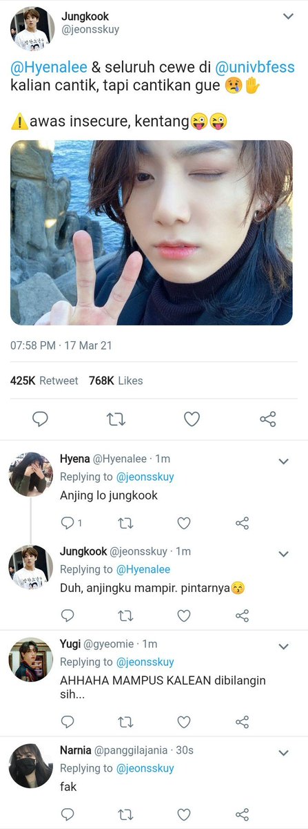 kimiotoke's tweet photo. TAEKOOK long/short AU

• jeon savage 🤘

"Gue masih dekil aja lo udah panik, apalagi kalo engga." - jeon Jungkook, suka tawuran, buat dosa, sama julidin anak kampus, tapi ngebucin banget sama katingnya yang bernama Kim Taehyung. https://t.co/igQPogFQrt