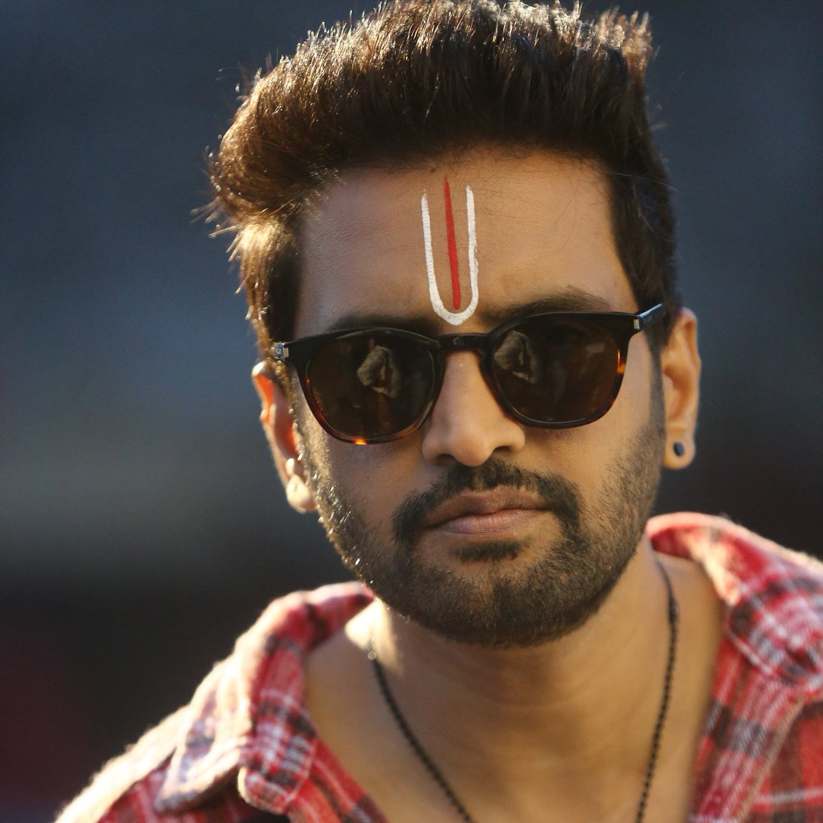 sakthisanta123's tweet photo. காலை வணக்கம் சந்தானம் அண்ணா ரசிகர்களே 
#Dikkiloona
#Sabhapaathy
#Santhanam https://t.co/XZ6C2B1QhD https://t.co/z5u5ICuPKL