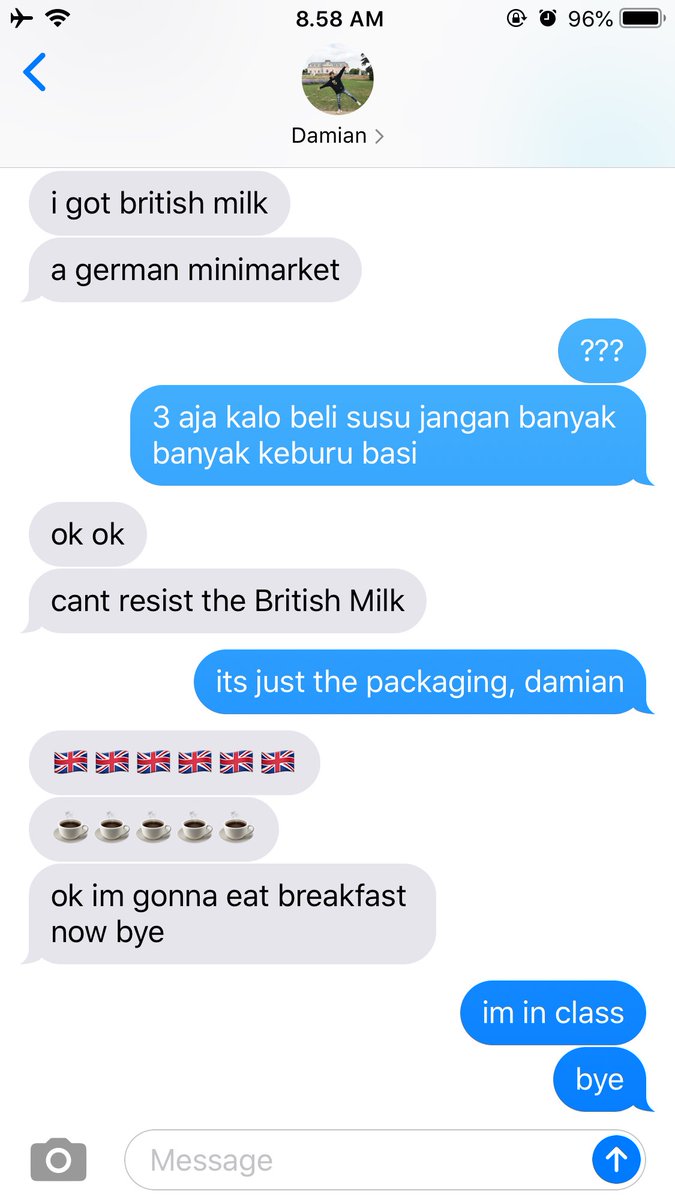 vvrites's tweet photo. damian abis alika pulang ke jakarta kerjaannya cm gangguin dia without context https://t.co/MtYT8EpzMc