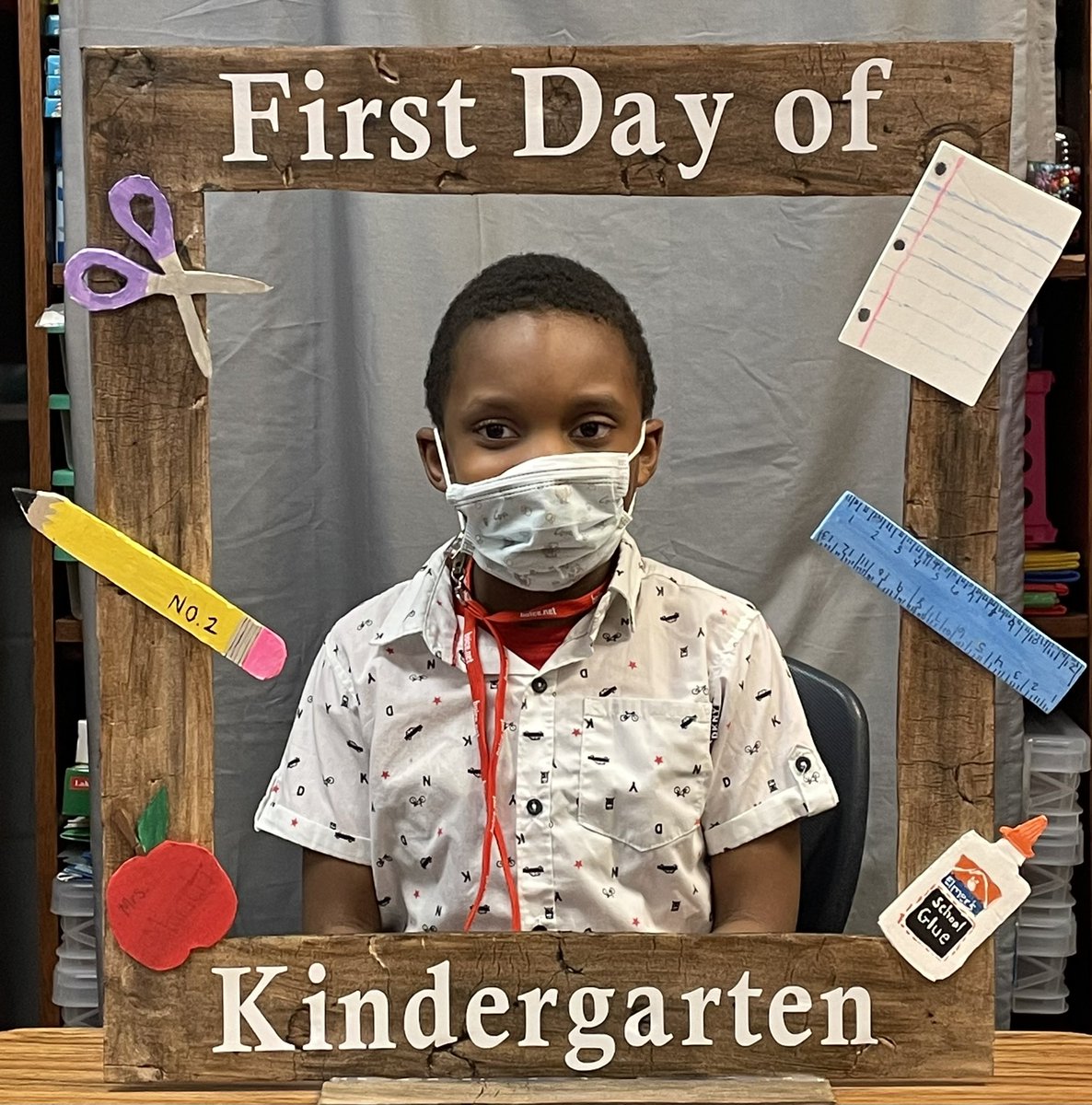 We had a fabulous 1st, First Day! Two more to go! <a href="/WellingtonElem/">Wellington Elementary</a> #kindergartenrocks