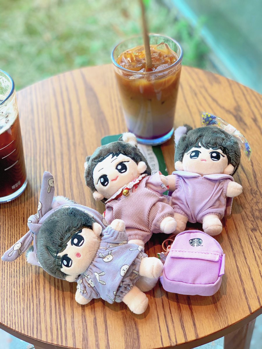 💜💜💜
😺😸😼

#솜에네넨_일상 #환은호냥 #해일냥
#스벅신상 #미드나잇베르가못콜드브루