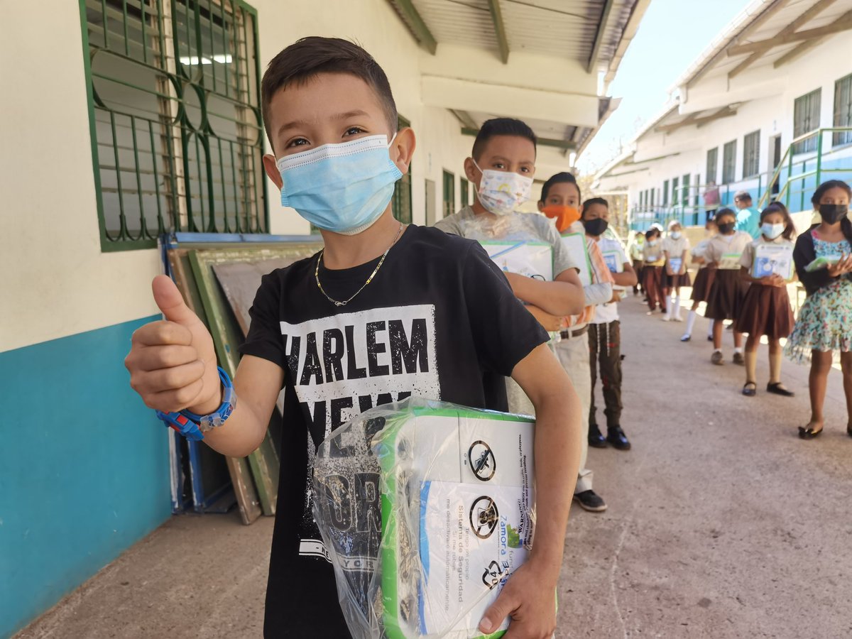 FZThonduras's tweet photo. Education cannot be stopped and that is why we have joined forces with our allies of @AlgoSec to benefit 21 new students of the "Virgen de Suyapa" school.

Today we see that commitment to quality education knows no bounds. @OLPC https://t.co/E78Hm02Bdk