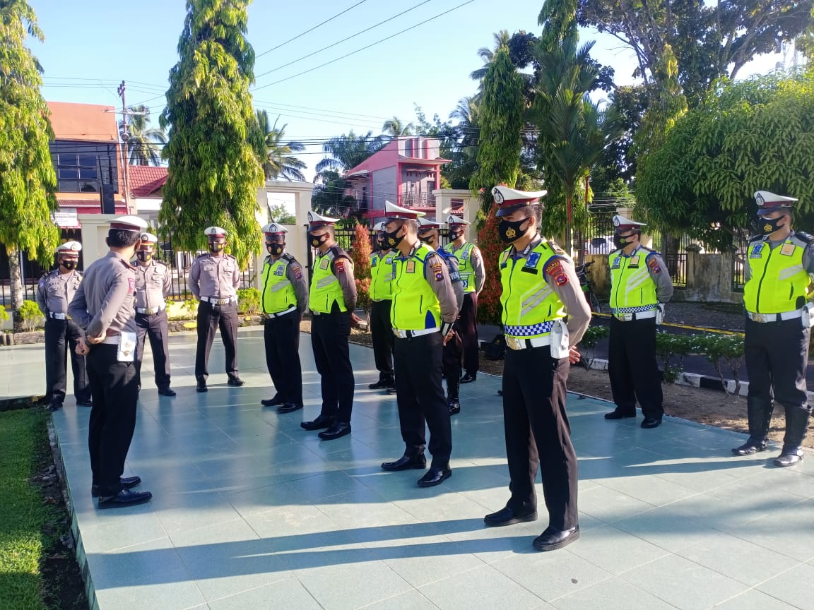AlbarDafitra's tweet photo. Giat apel pagi satlantas polres pasaman barat https://t.co/gGrT3DcXpm