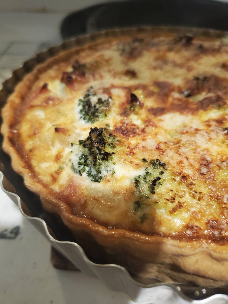 Hareruya花丘店 本日も11 30より ランチ Openです Hareruya でたまにしか出会えない キッシュ 生地から手作りしており その日により内容も変わります キッシュを求めてご来店頂くお客様も沢山です ハレルヤ花丘店 長崎グルメ 長崎ランチ Hareruya花丘店 本日も11 30より ランチ Openです Hareruya でたまにしか出会えない キッシュ 生地から手作りしており その日により内容も変わります キッシュを求めてご来店頂くお客様も沢山です ハレルヤ花丘店 長崎グルメ 長崎ランチ