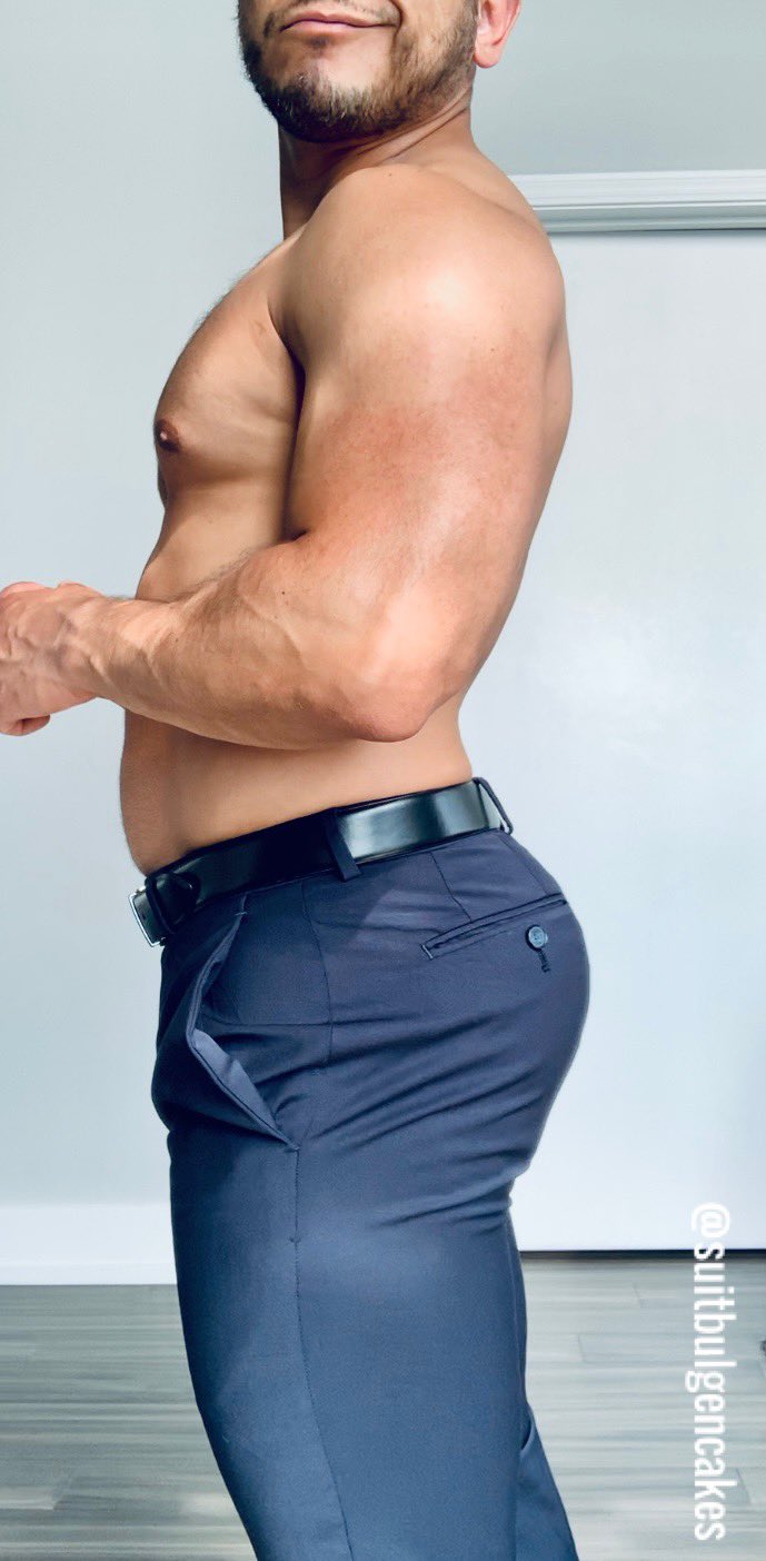 SuitBulge&Cakes on X: If you RETWEET Ill post more stuff. 😉  t.coX0sjAePlwj t.co17IVB86B7z  X
