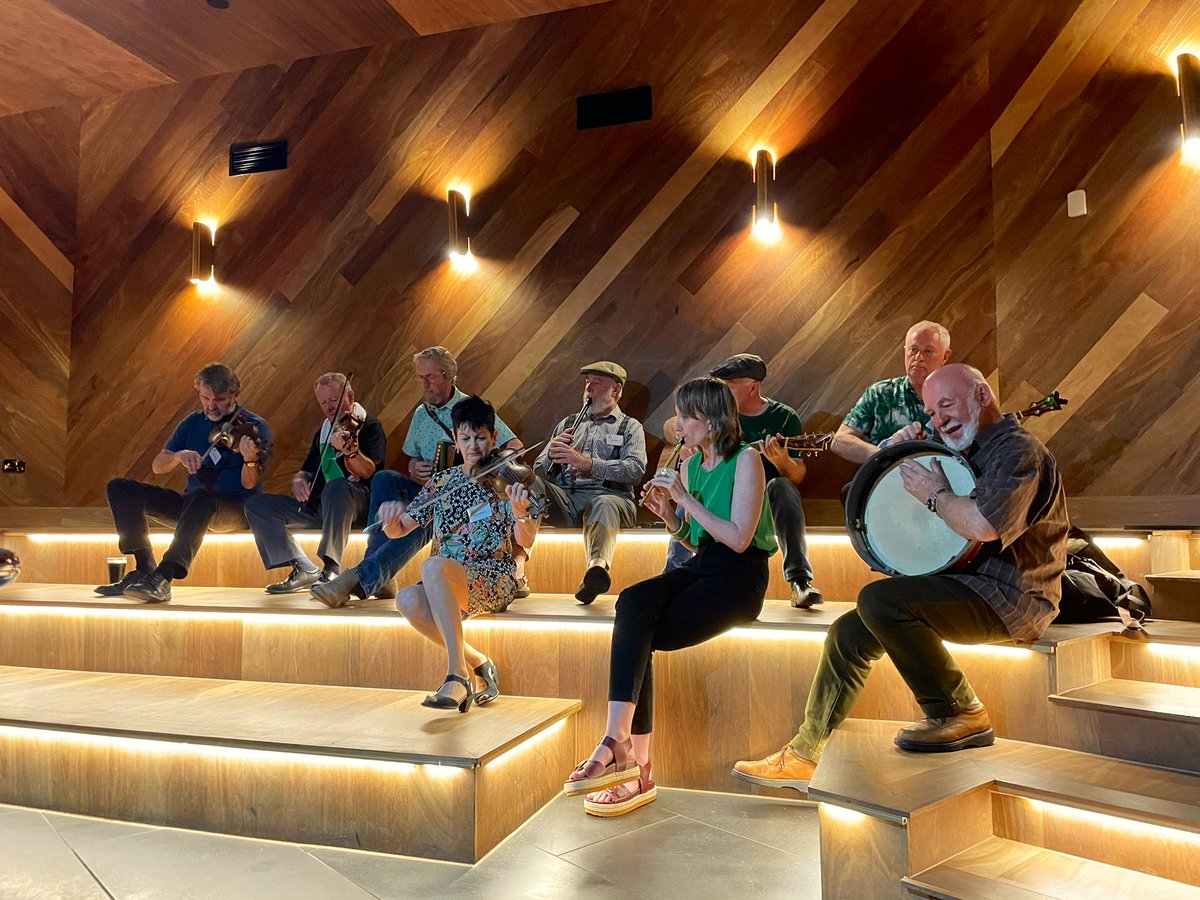 We’ve missed live music. Trad musicians at <a href="/CelticClubMelb/">Celtic Club Melbourne</a> #StPatricksDay