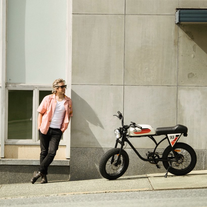 “If you must walk alone, against the face of conformity. Then may you walk alone, with your head held high.” -MB💪 #freedom #ebike #gooddesign #michaelblast #adventure #menstyle 

michaelblast.com.au