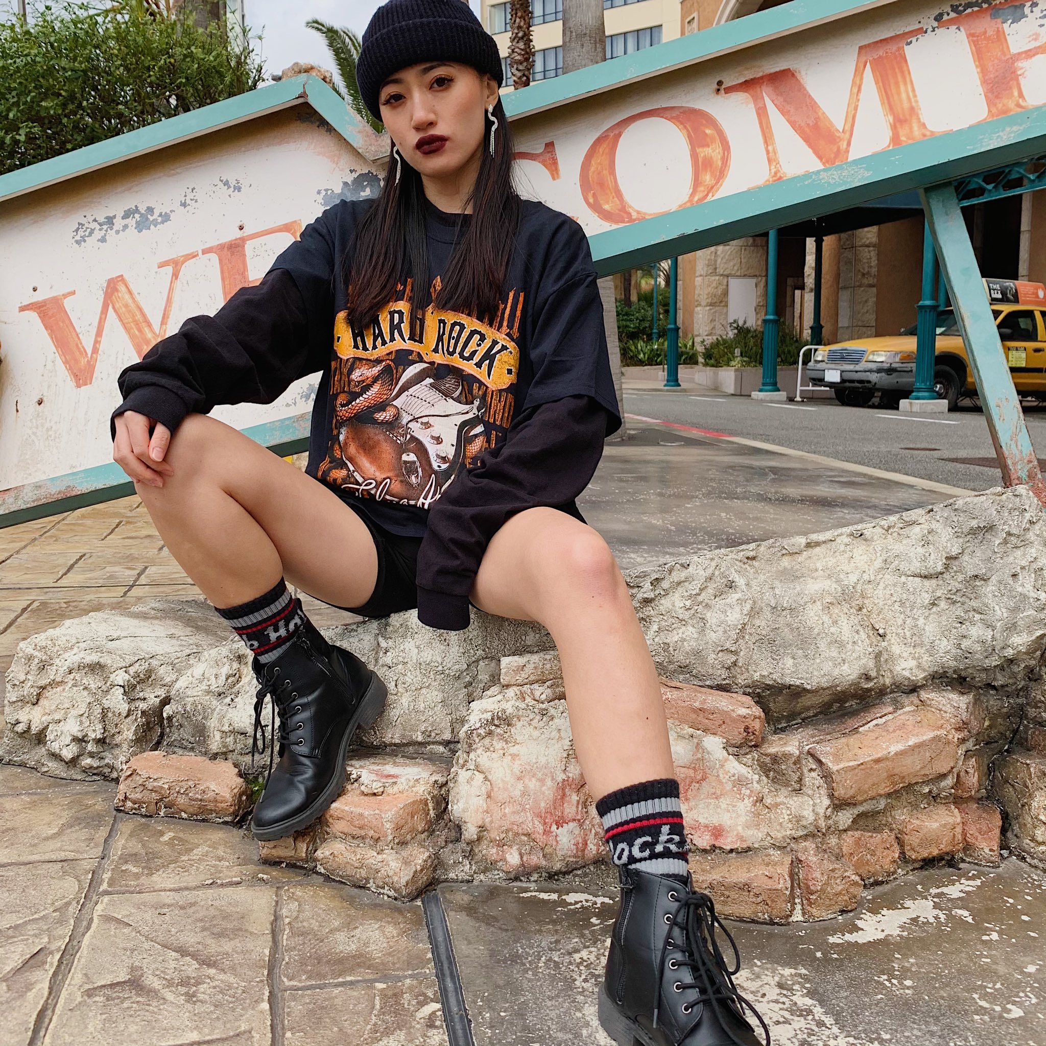 Twitter 上的 Hard Rock Cafe Universal Citywalk Osaka Hard Rock Caff Japan公式wearページでは ハードロックカフェのスタッフコーデを更新中 ハードロックカフェ公式wearページはこちら T Co 7idtatw7yi Hardrockcafe Cafe Street