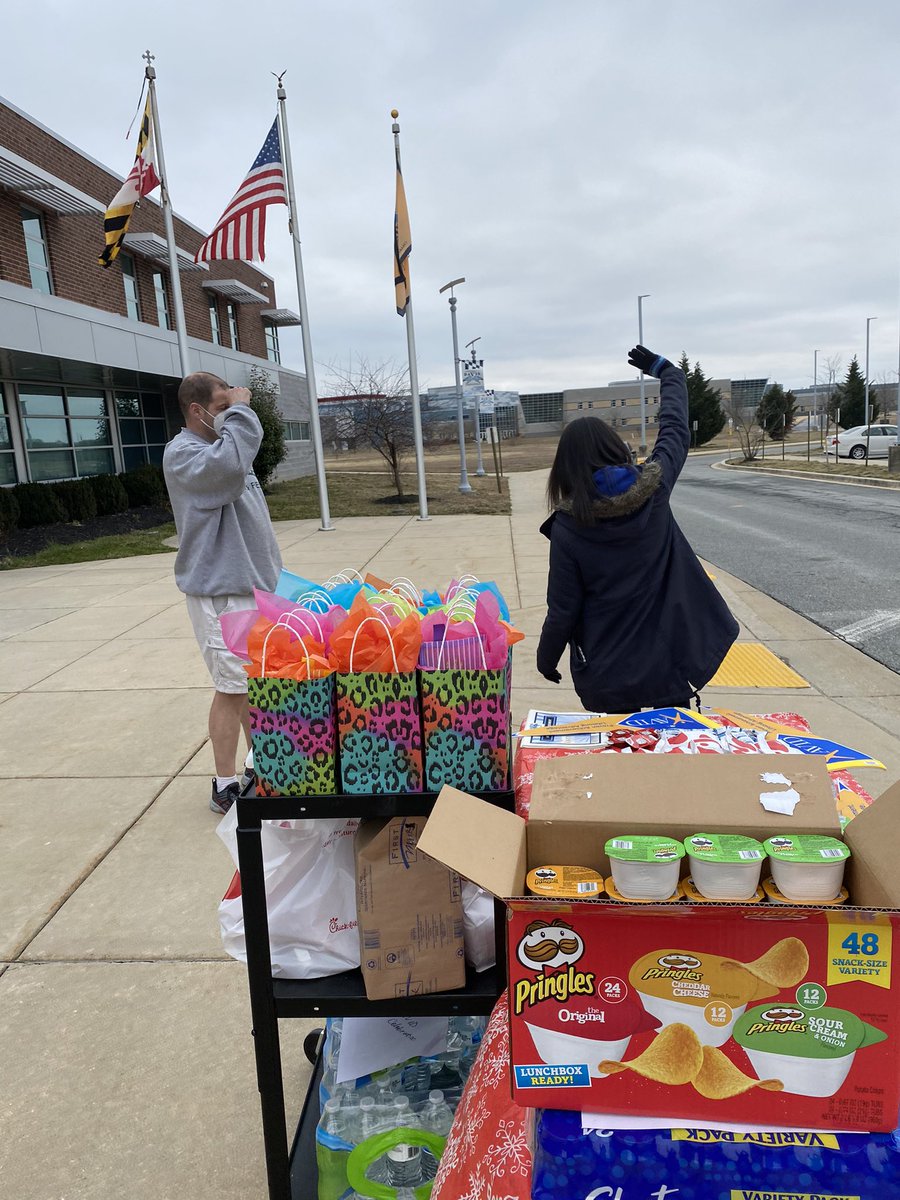 GipsonEducator's tweet photo. Today our AVID Site Team celebrated our students’ 1st semester successes. #thisisavid https://t.co/LADe0Mh3Nr