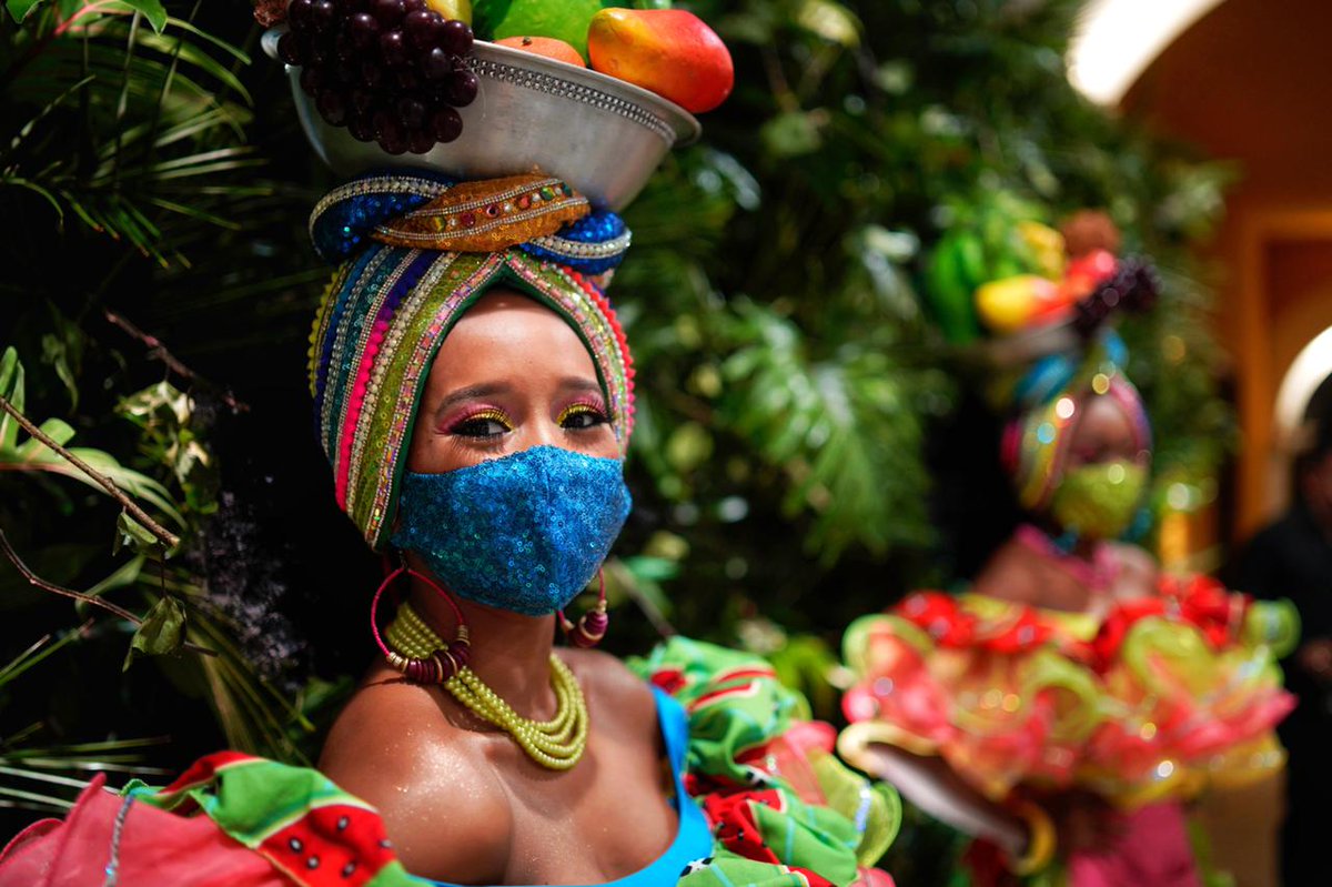 Nuestra Primera Dama de Bolívar <a href="/EljachNatalia/">Natalia Eljach</a> recibe a cada Gestora y Gestor Social de Colombia en el Palacio de la Proclamación, para seguir con el compromiso rotundo por trabajar articulados por el bienestar de los niños, niñas y adolescentes en el país.

#BolívarPrimero