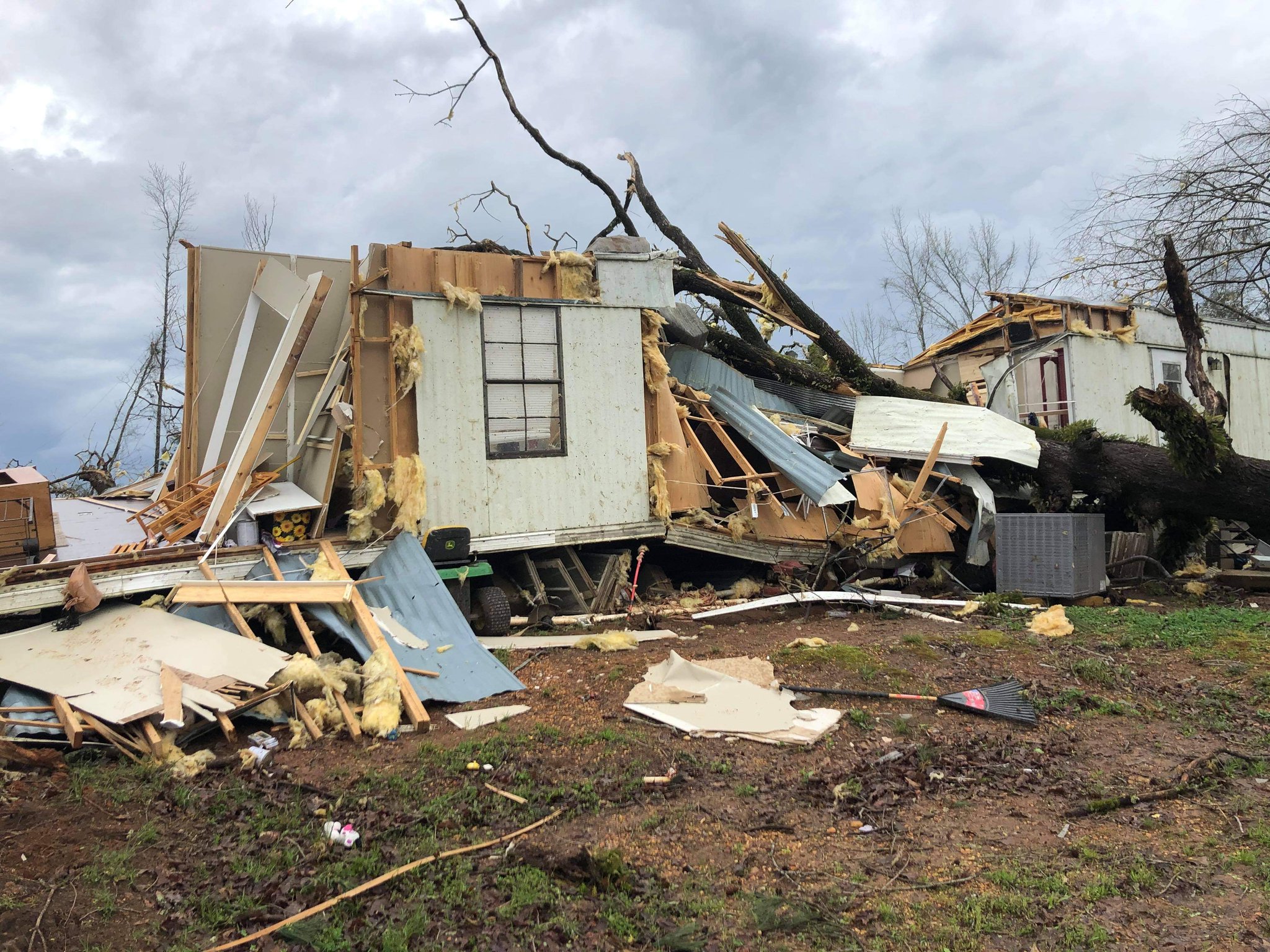 James Spann on Twitter "Tornado damage on Rosser Rd south of