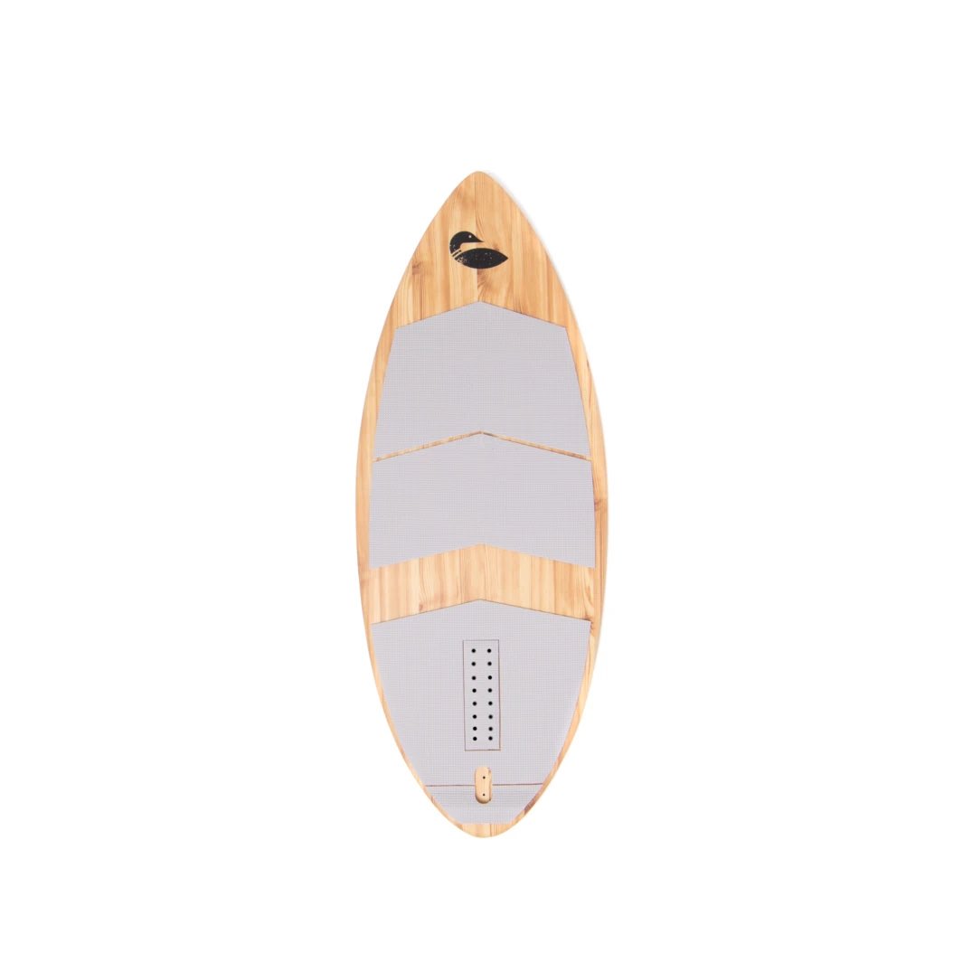 aaronvovk's tweet photo. When will the lakes open? #cantwait #lakesurf #mnsurfin #wakeboard #summer

@PaddleNorthMN @mcboatcompany https://t.co/DtJ5eIN4o7