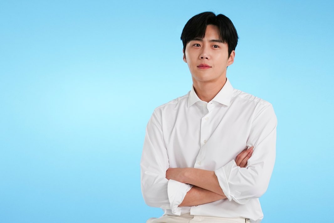 seonhuniverse's tweet photo. [KIMSDATAGRAM 2] #PreferredPicture
Feeling all refreshed only by looking at it. Let’s meet Actor Seonho x La Roche Posay 💙
-
#KimSeonHo #LaRochePosay #Kimsda #Everyone #Today #ALittleBitMore #Refreshed #FeelingHappy #Powerful #Day #Sincerely #SupportYou #LetsMeetAgainSoon 🙌 https://t.co/uVs93OO7Hu