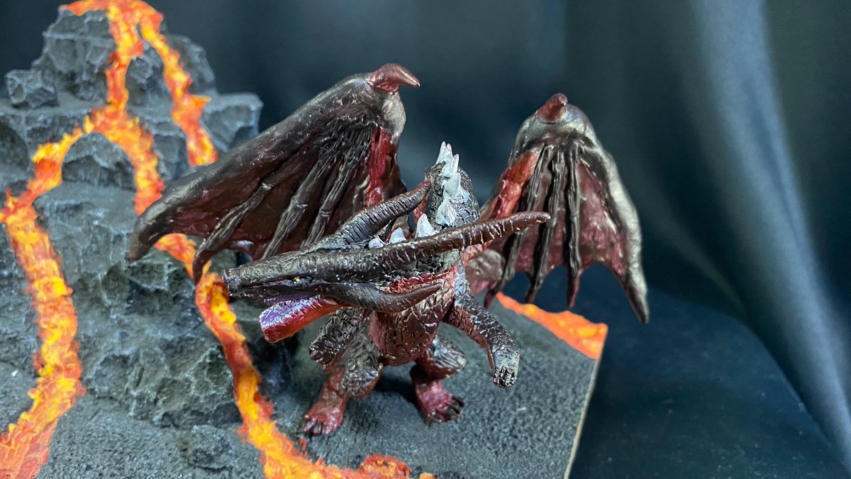 Uzivatel 菊座衛門 きくざえもん Na Twitteru 菊座衛門 化物造形図鑑 ミラボレアス 紅龍 別名 紅竜 種族 古龍種 初登場作品 Mhg 深紅色の甲殻に包まれたミラボレアス 灼熱の火山内に生息し 黒龍ミラボレアスが怒りに満ちた 姿だと言い伝え