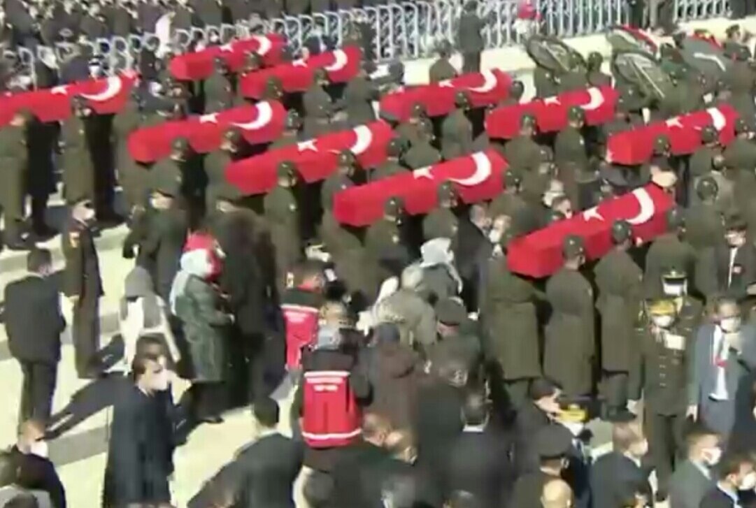 "Çanakkale Zaferi’nin 106. yılında Başta Gazi Mustafa Kemal Atatürk’ü ve tüm kahramanlarımızı saygı ve minnetle anıyoruz. Cennet vatanın kutsal şehitleri, ruhunuz şad olsun! "