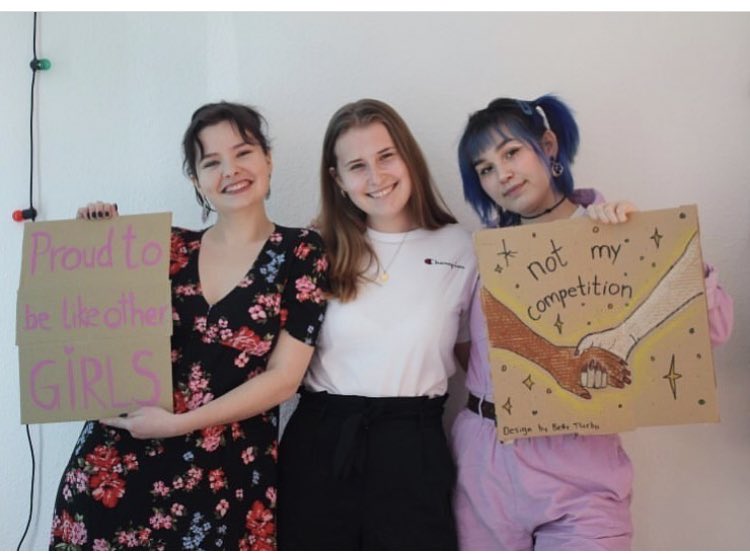flintaonstrike's tweet photo. ...proud to be like other girls&amp; not my competition!💖🤝 https://t.co/spSXJwAgg7