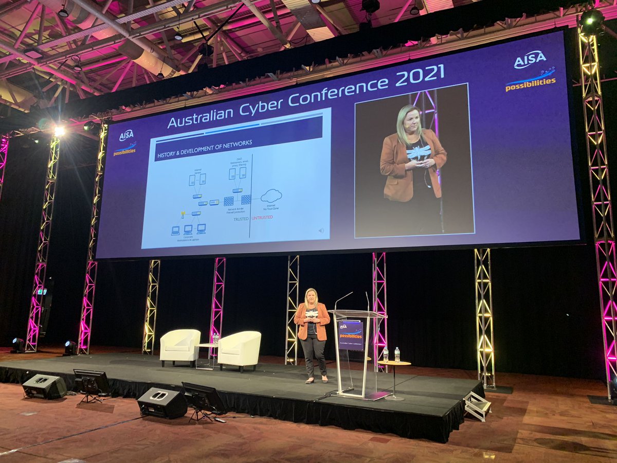 InfoSect tweet media