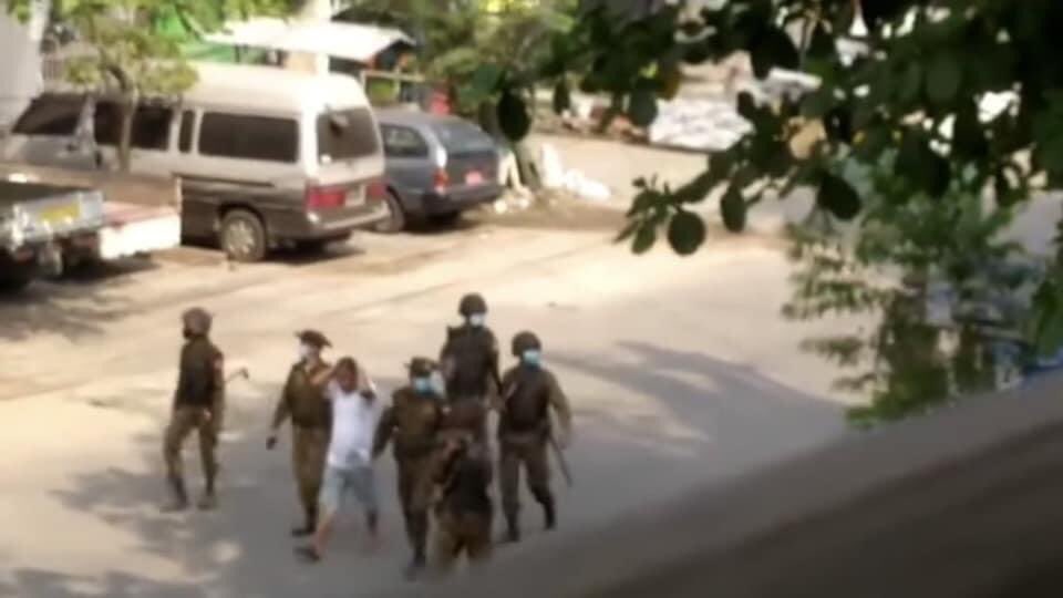 Location - BayintNaung Bridge
Terrorists removed self-defense barriers with bulldozers, massive group of terrorists took place all over there, shot randomly into the ward and arrested some men.

INTERNET BLACKOUT
#WhatsHappeningInMyanmar
#Mar18Coup