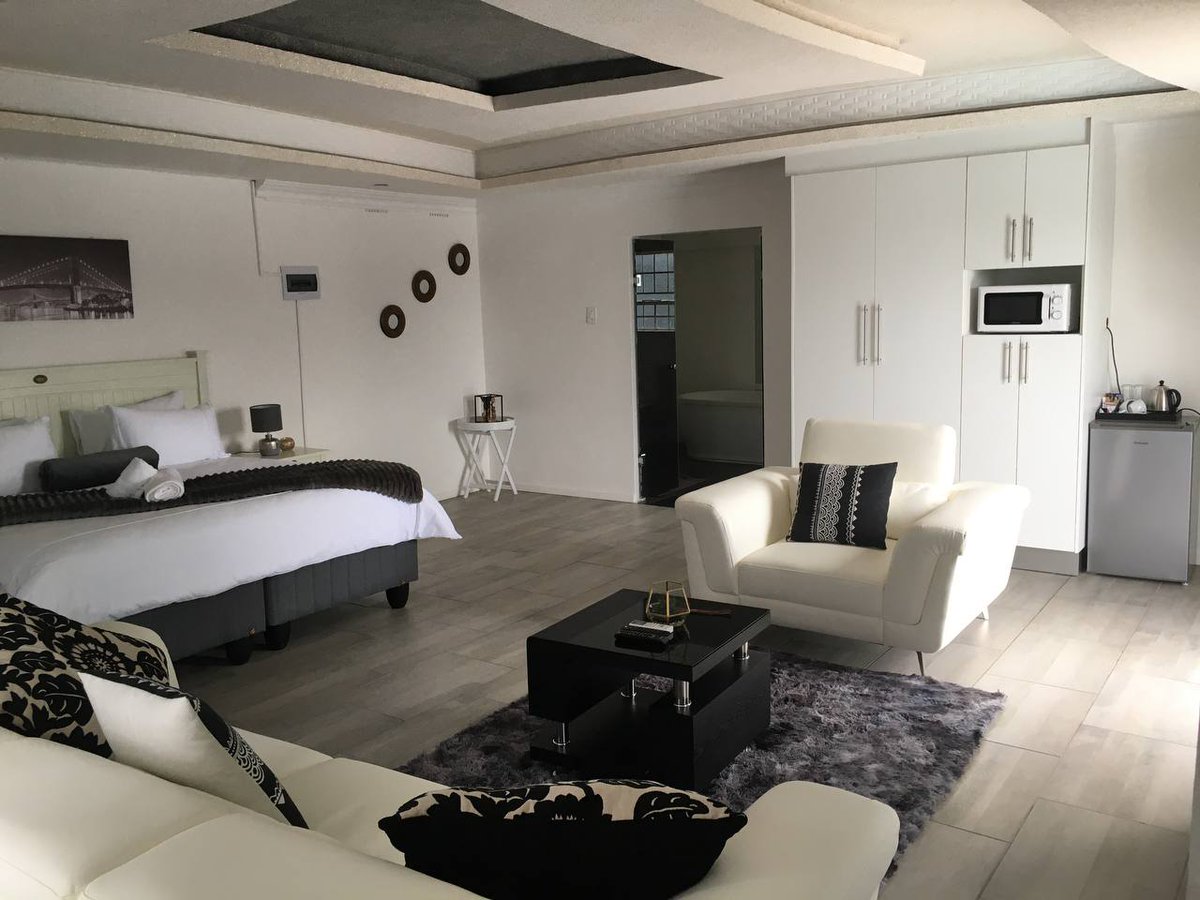 OMAHAFortgale's tweet image. We are the first establishment to accept crypto in South Africa. We are leading the adoption in Africa.

$DBA $BTC $ETH $DOT $ADA $LINK and $BNB Accepted at OMAHA

Call us today 
T: 047 531 6892
E: Bookings@omahamthatha.co.za