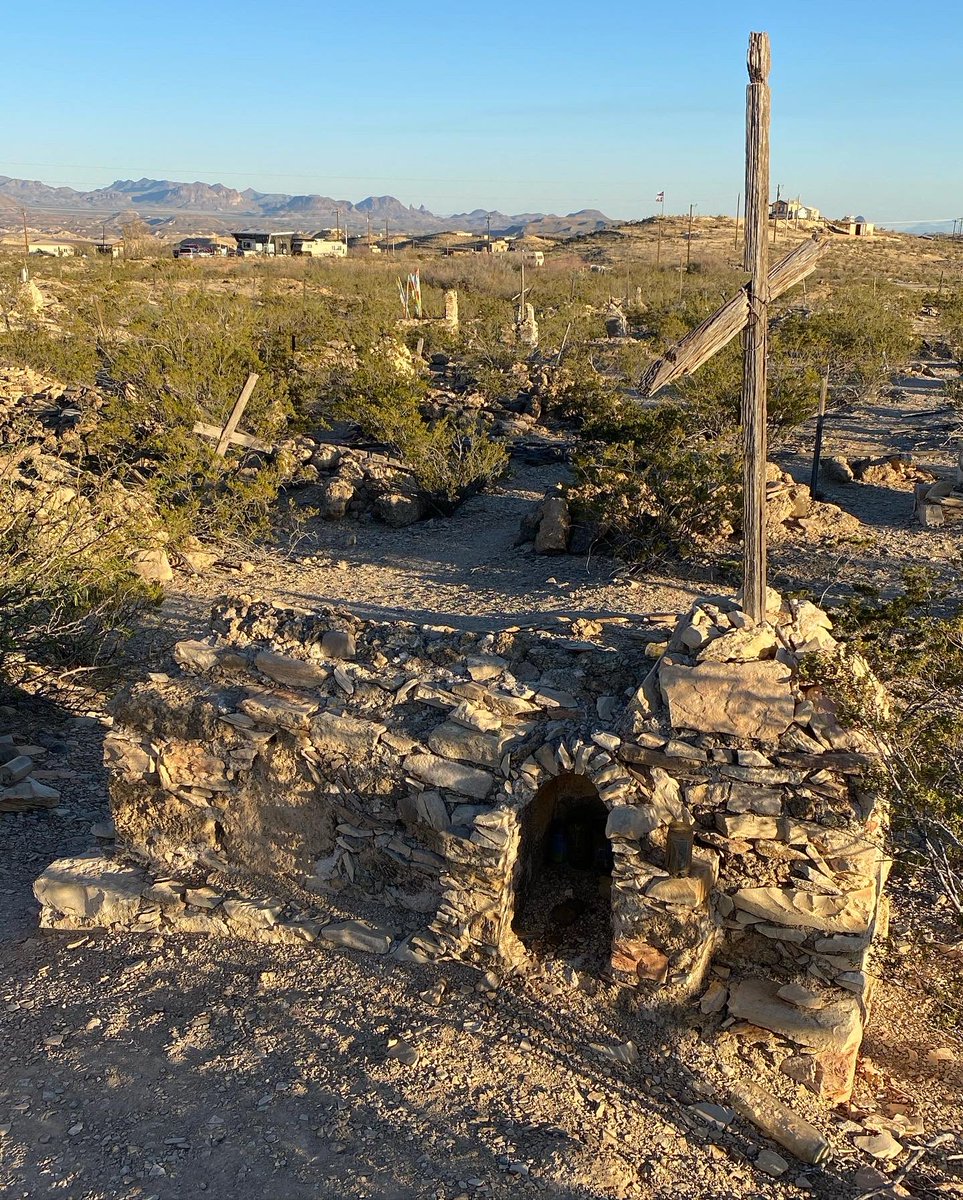 chris_kratovil's tweet photo. The River Road (Texas FM 170) that runs along the Rio Grande from #Presidio to #Terlingua is rated as one of the most beautiful drives in the USA, but also hardest to get to. We took it today, traveling 85 miles in Big Bend Ranch State Park. Extraordinary! #BigBend #TXhighways https://t.co/IxspcD8ark