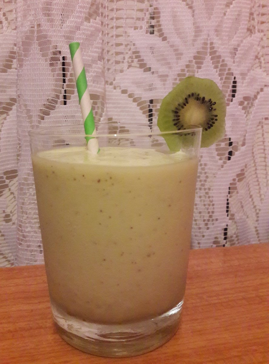 CyfrowaK's tweet photo. #smoothie #fit #gym #lockdown #lifestyle #Quarantine #tweetme https://t.co/yLhlx1vUyb