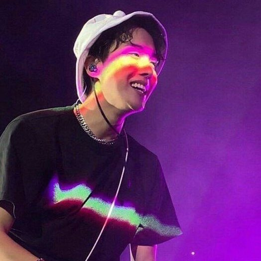 jhopecentric tweet picture