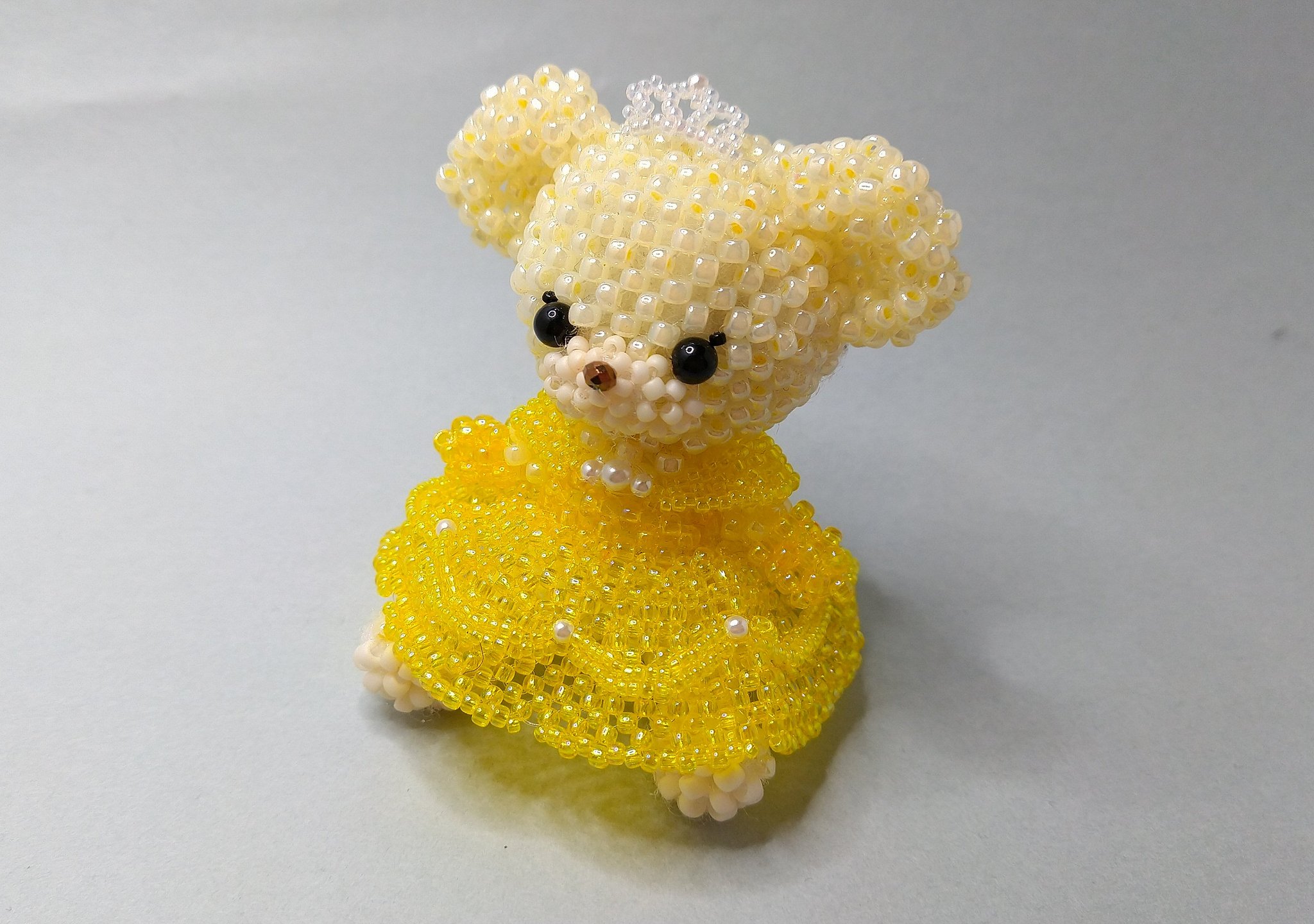 みお 阿部仁美さん著 ディズニーユニベアシティビーズモチーフよりルージュローズちゃん完成しました 細かい部分が多くて大変でしたが スカートのふんわりしたシルエットとか裾の形とか可愛い部分がいっぱいです みお 阿部仁美さん著 ディズニーユニベアシティビーズモチーフよりルージュローズちゃん完成しました 細かい部分が多くて大変でしたが スカートのふんわりしたシルエットとか裾の形とか可愛い部分がいっぱいです