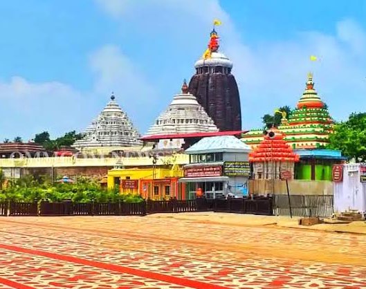 RadheRa13719273's tweet photo. Why repeated attempts are being made to usurp temple lands by the Govt. Why not lands belonging to other religions??
All hindus must come together to fight the evil designs of anti-hindu forces and thwart their efforts.
#SaveJagannathTemple 
#SaveJagannathLands 
@HinduJagrutiOrg https://t.co/V7F5qTTdCL