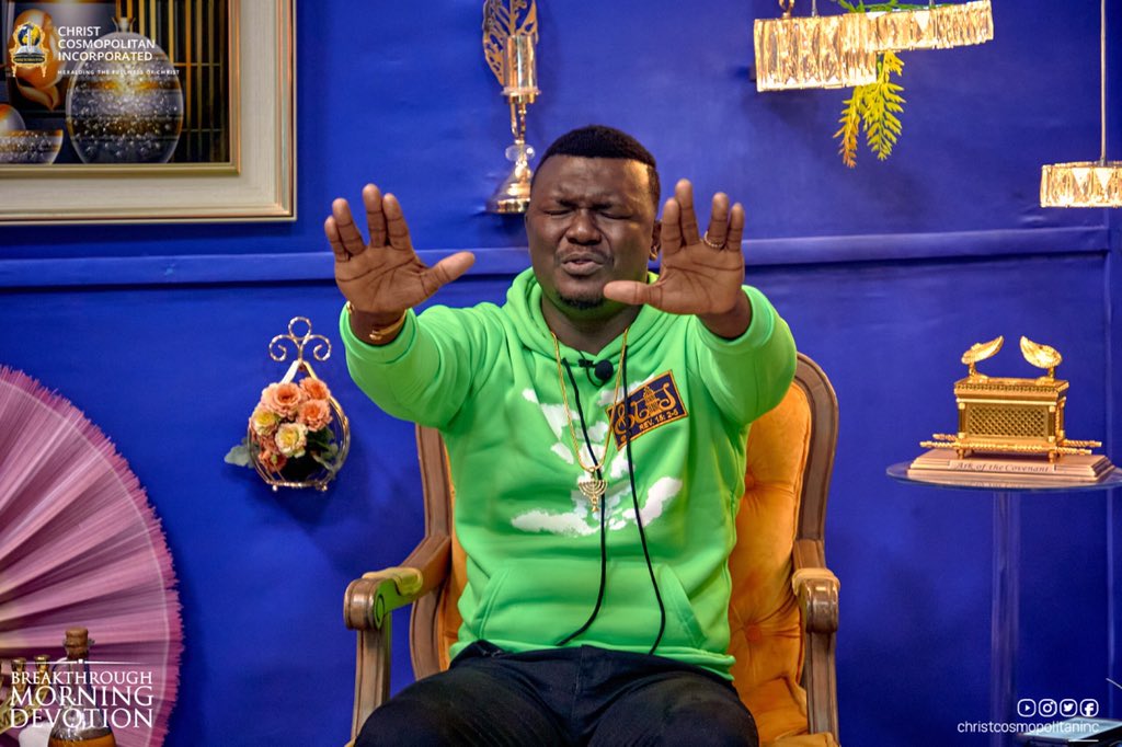 ChristCosmoInc's tweet photo. Strength and length of days are your portion to the glory of God. Have a fruitful day and remain blessed.
#ThePastorObed
#BreakthroughMorningDevotion
#TheCCIExperience https://t.co/jc53t0aXoX