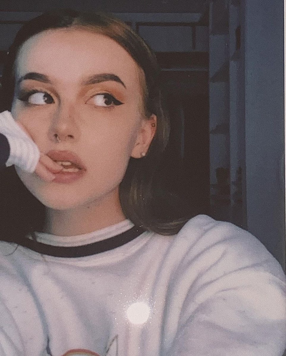 taayeoni's tweet image. Hello, i’m Faya Feeviun and i do #openfollow for west only. Retweet this tweet and let’s be fwend! 🥰