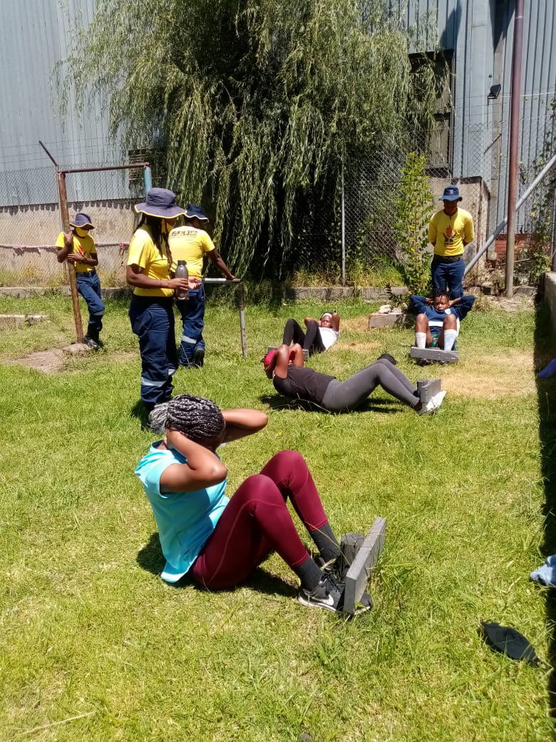 wo_fire's tweet photo. Working on Fire remains intentional in providing young and unemployed men and women with a way out of poverty by providing them with work opportunities in small towns and cities where work opportunities are scarce.
#WOF_FS
#Recruitment
#WorkingonFire https://t.co/Ez6Mjr1GLJ