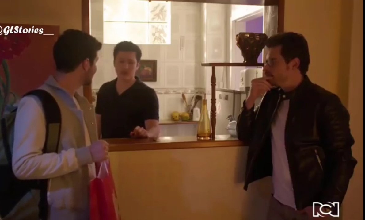 yadishiddlevans's tweet photo. Si extraño las escenas de estos tres juntos...😭😭

Regresen me a mi Iñaki y a mí Pipe. #Alvaripe #Enfermeras https://t.co/M7JpnFyoY0