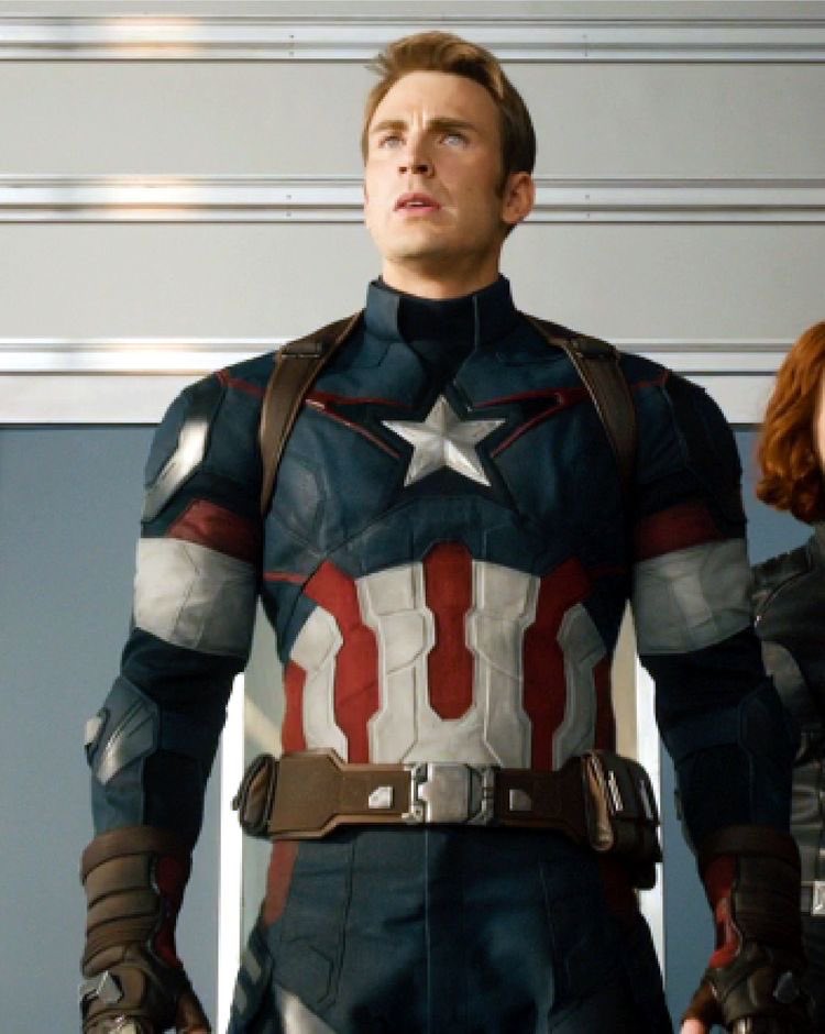 drunkofweasleys's tweet photo. Captain America is alive!

(This is probably the last day you can retweet this😭) #TheFalconAndTheWinterSoldier https://t.co/NRETDVNl2d