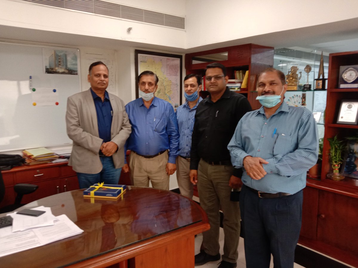 djbengineer's tweet photo. Today #djb #djbengineer met to Hon'ble Chairman @DelhiJalBoard Sh. @SatyendarJain ji for their curent demands and say thanks to fulfil previous demand at his office.
@SaJa_Office @AAPDelhi https://t.co/ymrUW9vC2K