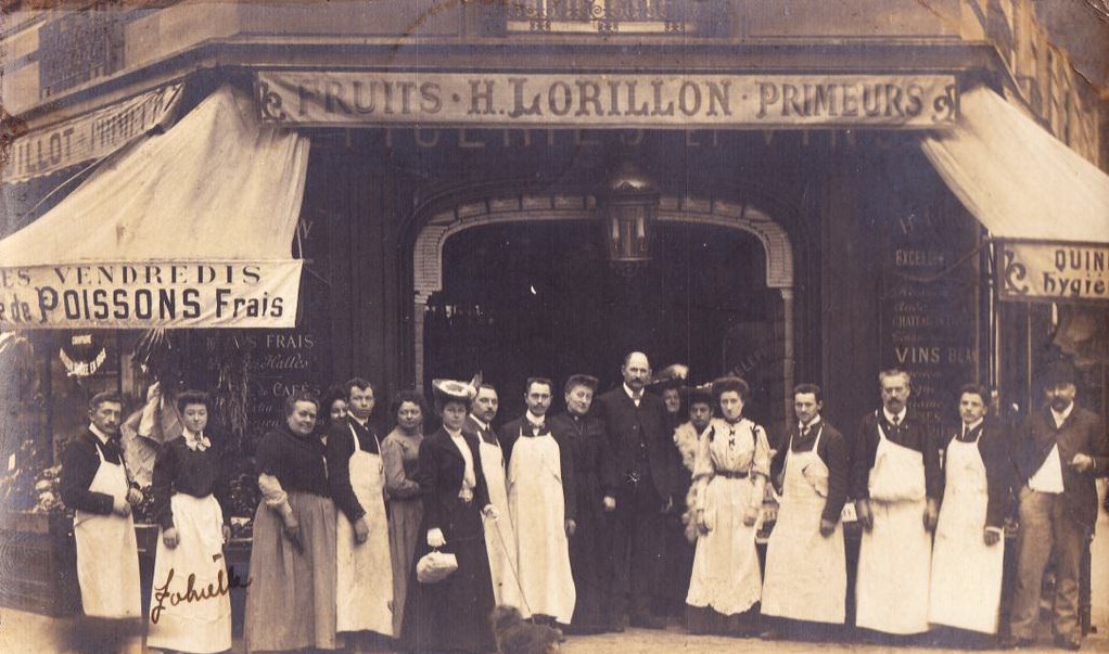 HistoireParis17's tweet photo. #JeudiCommerces #Monceau
Au 79 rue Jouffroy*, à l’angle de la rue Meissonier, la Maison Lorillon assurait autrefois à ses clients des œufs garantis à la coque à 95 centimes et du poisson frais tous les vendredis ! 1/2
Photos Archives de Paris https://t.co/nsfBvZ0VBE