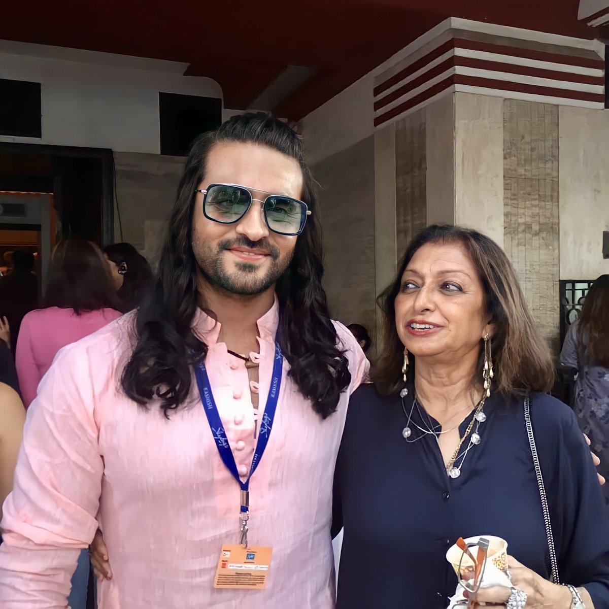 Dear Neelum

I feel really fortunate to be an actor where I could earn people like you who loved and adored me and my work, I pray and wish wherever you are you are in a happier place, you have to be.
Shall wait for your bouquet of flowers on my birthday like each yr, ॐ शांति 🙏