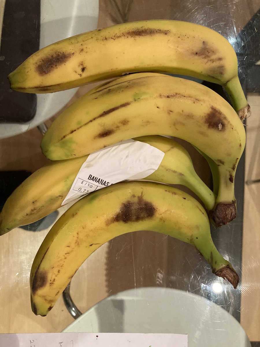 SpringMichaela's tweet image. Yummy bananas delivered by @sainsburys last night. Trying to complain but just get in a loop with their procedure.