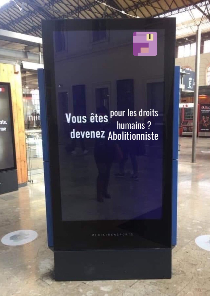 Memelabolition's tweet photo. Devenez ce que vous voulez en vrai, sauf flic https://t.co/aQMwAo3F3S