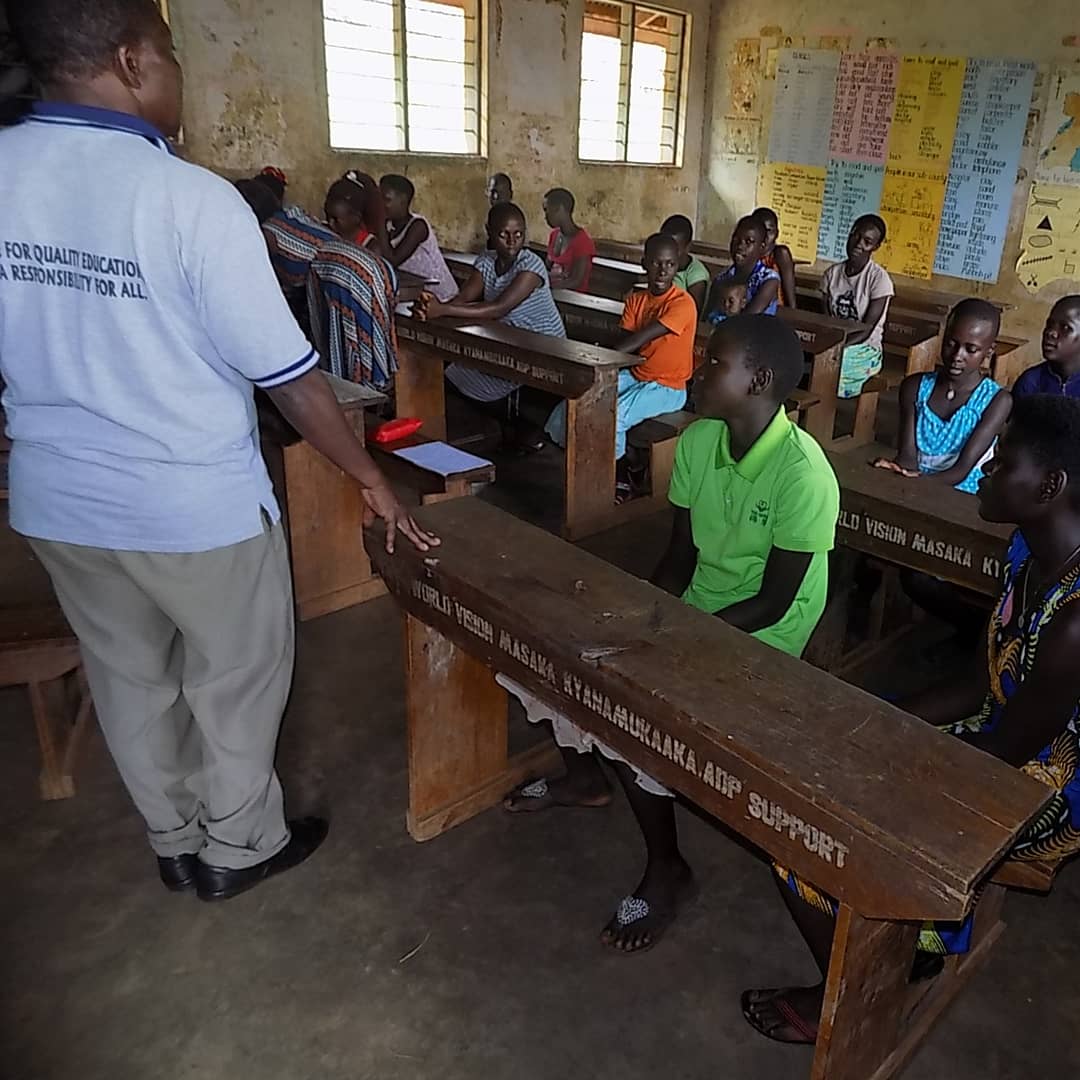 Gogirlfoundtn's tweet photo. Involving men to create awareness about violence, be supportive of women's needs, choices and rights, eliminating gender inequalities and ensuring girls/women live a life free from violence. 
#GBV 
#meninvolvement 
@GirlsMustUg @twekonyere https://t.co/y5eemHMJqL